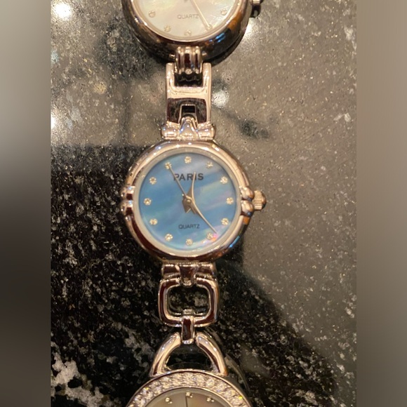 Vintage Watch silver multiple tome zones